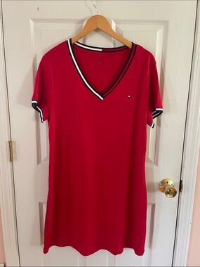 Tommy Hilfiger Red V-Neck Tee Dress with Contrast Trim